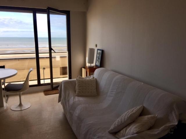 Appartement Studio Face A La Mer Bray-Dunes Bagian luar foto