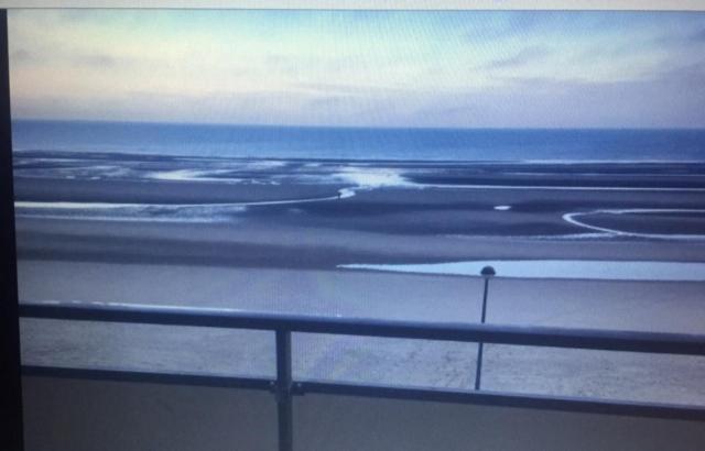 Appartement Studio Face A La Mer Bray-Dunes Bagian luar foto